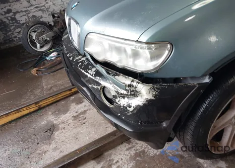 2002 BMW X5 4.4I из США, поврежденный, VIN 5UXFB33592LH35091